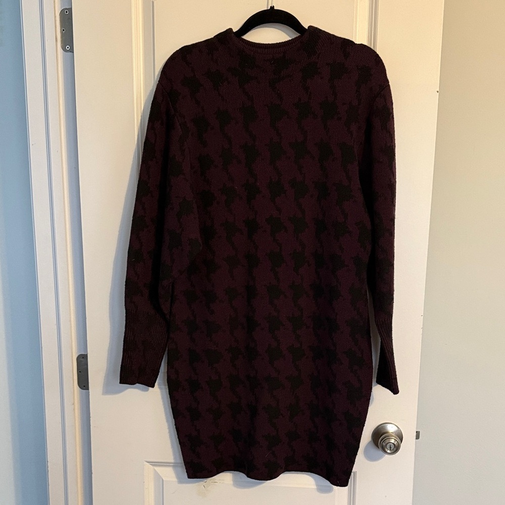 Express Plum and Black Houndstooth Knit Dress